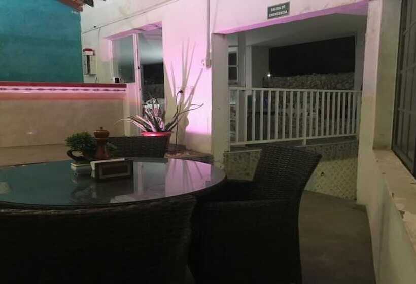 Island House Hotels