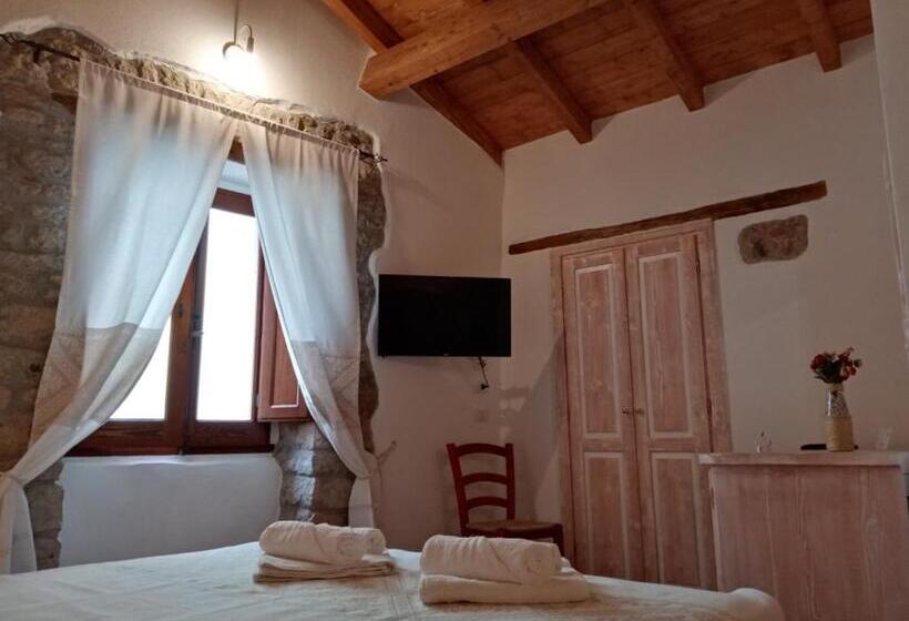 مبيت وإفطار Regnos Altos Boutique Rooms