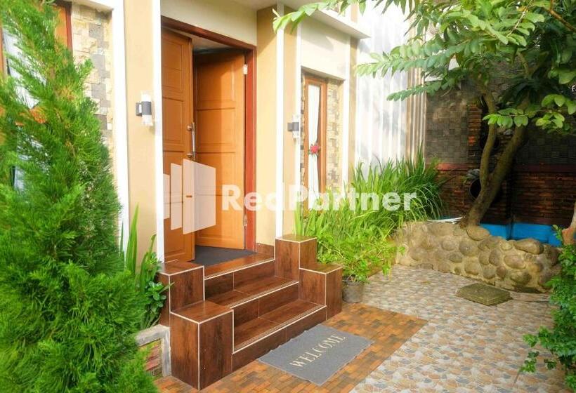 هتل Guest House Bibong Makassar Mitra Reddoorz