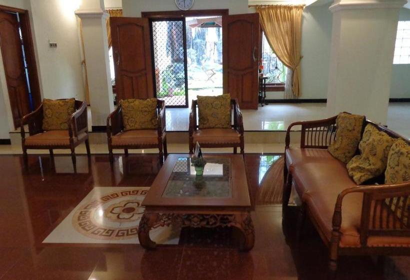 Отель Jepara Residence