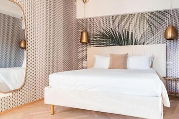 هتل Luxury Suites Rocopom   Lake Front
