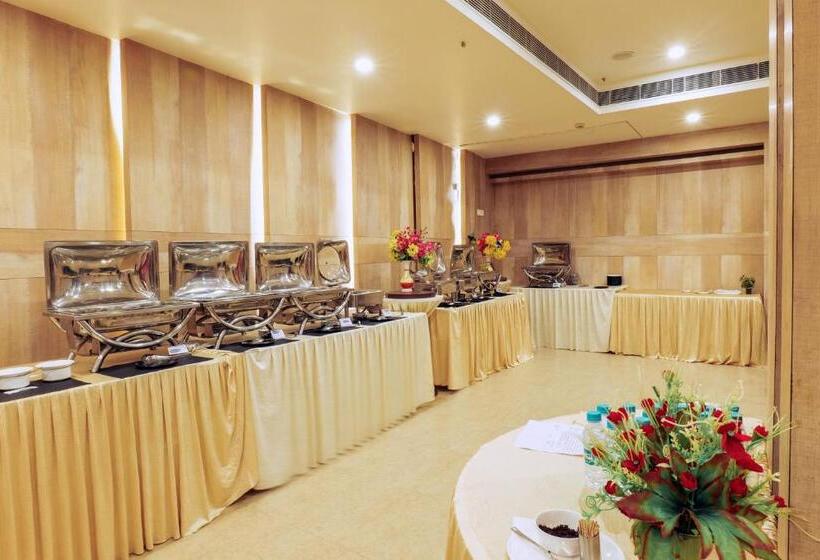 هتل Prism   A Boutique