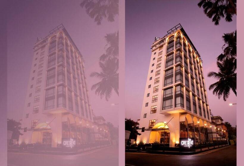 هتل The Crescent