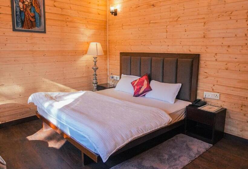 בית מלון כפרי Thehimalayanliving Whistling Pines