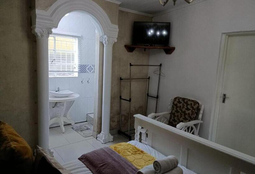 تختخواب و صبحانه Fountain Villa