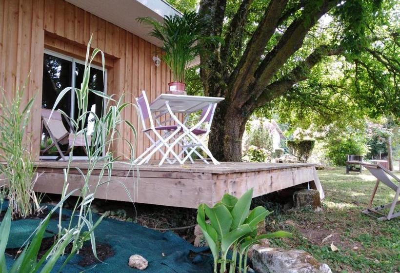 Bed and Breakfast Le Chalet Du Bord De L'eau