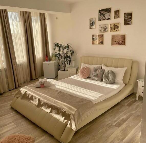 هتل Caprice Deluxe Accomodation