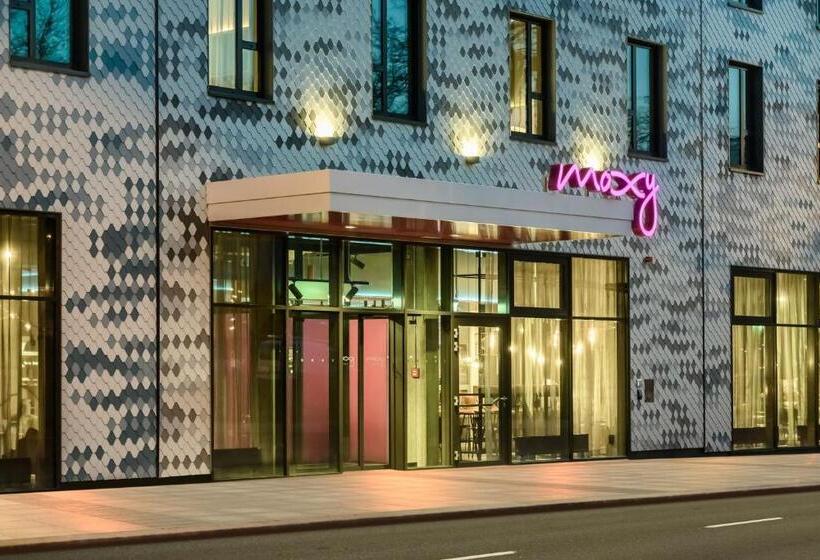 هتل Moxy Dresden Neustadt