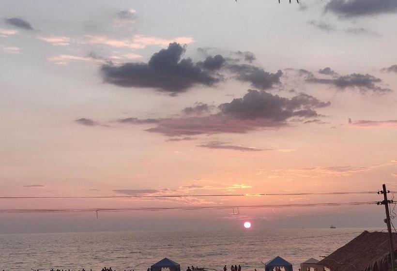 בית מלון כפרי Nv Beach Resort