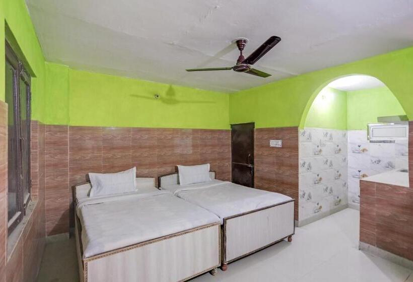 هتل Spot On Dream Residency