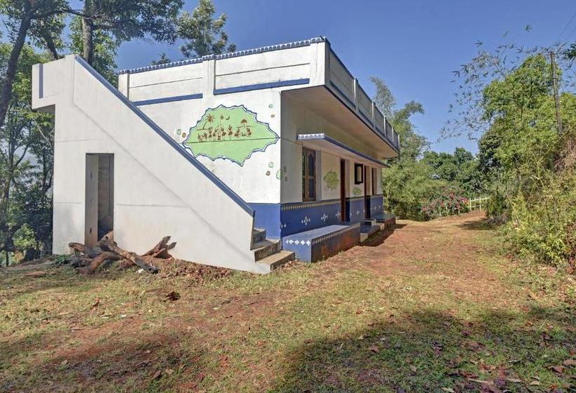 펜션 Oyo 78682 Silver Clouds Home Stay