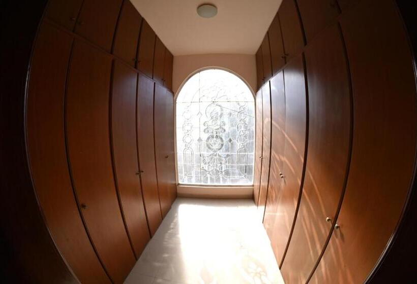 پانسیون Room In Guest Room   20 Suite For 2 People