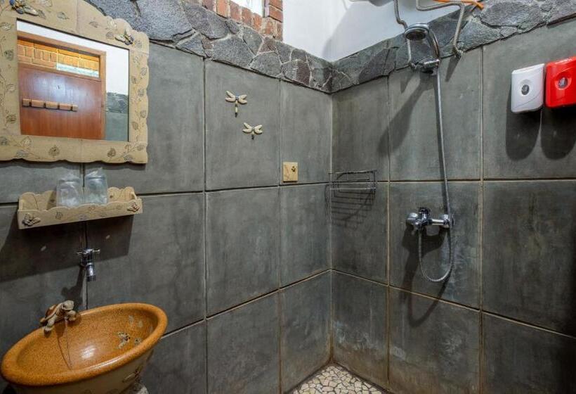 پانسیون Sekararum Butik Syariah Guesthouse