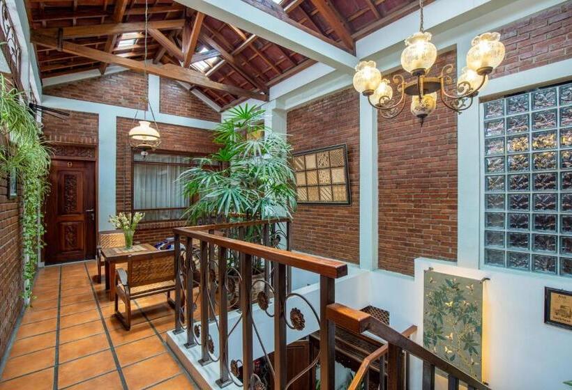 پانسیون Sekararum Butik Syariah Guesthouse