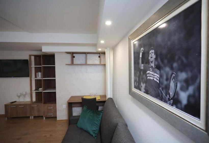 تختخواب و صبحانه Palace Megdan