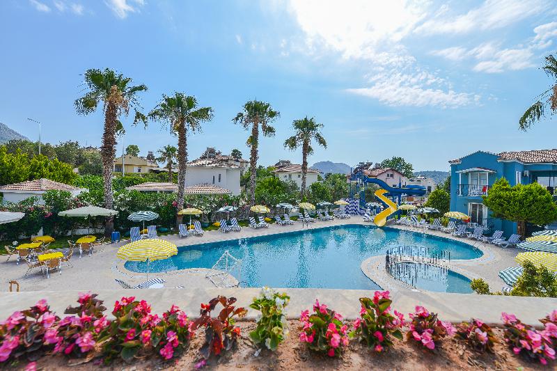 Blue Pearl Hotel& Villas