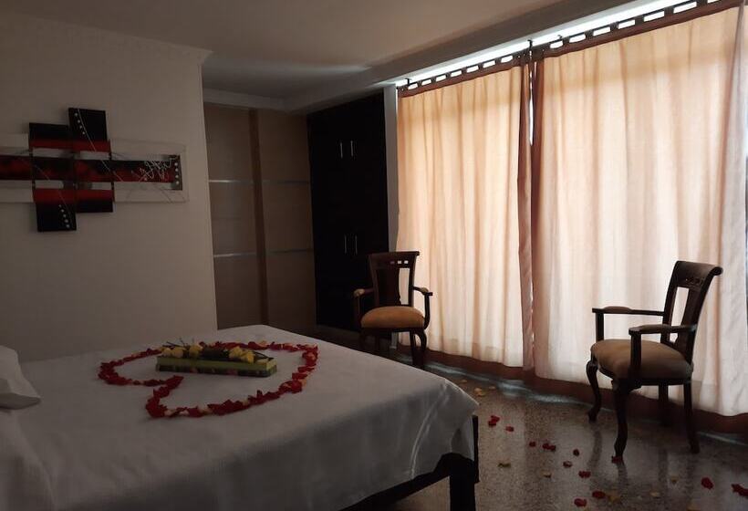 هتل El Flor Amarillo