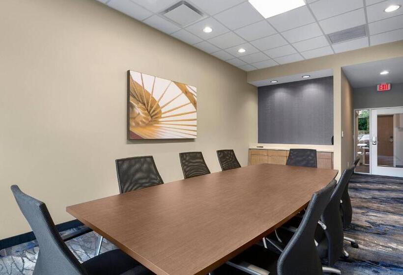 هتل Fairfield By Marriott Inn & Suites Statesville