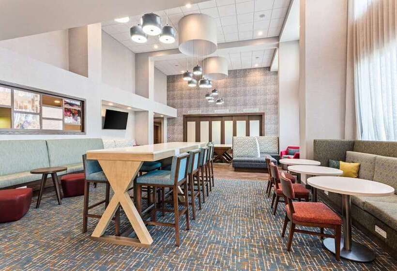 هتل Hampton Inn & Suites Alachua I75