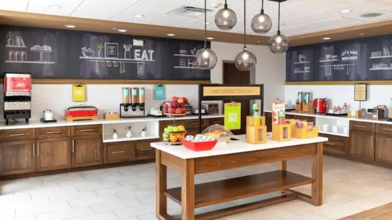 Отель Hampton Inn & Suites Ypsilanti