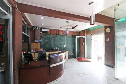 Отель Oyo 40857 Sri Ram & Restaurant