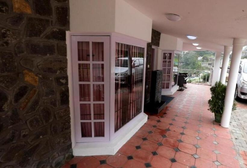 Hotel Status Hillpark