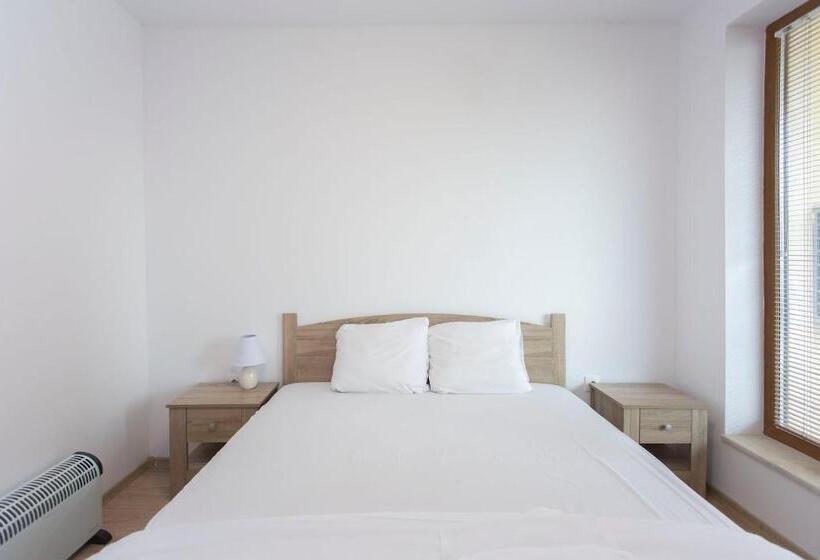 Modern And Bright Apartments Near Center   Free Parking