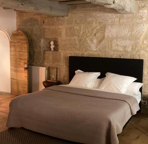 تختخواب و صبحانه La Maison D'aimé