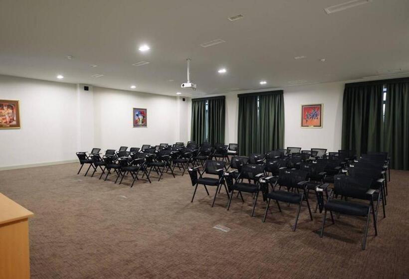 Grand Hotel Gyumri By Apricot Hotels