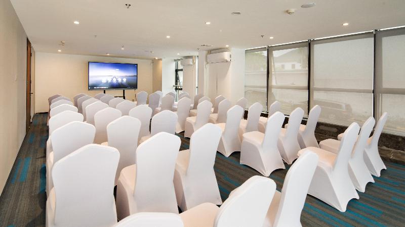 هتل Holiday Inn Express Shenzhen North Station By Ihg