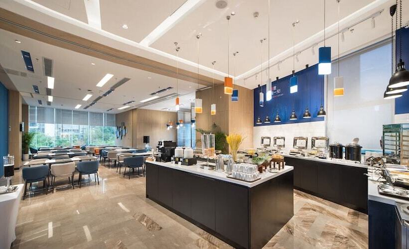 هتل Holiday Inn Express Shenzhen North Station By Ihg