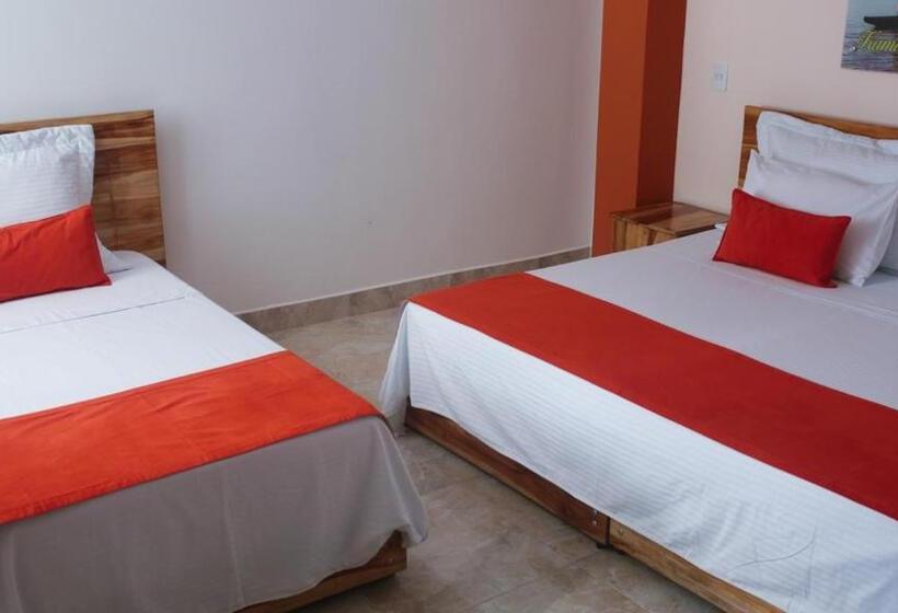 هتل Kamaleb Farallones