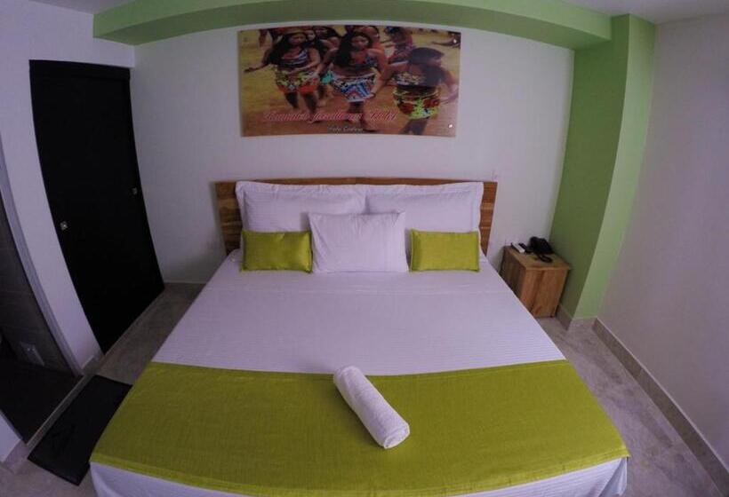 هتل Kamaleb Farallones