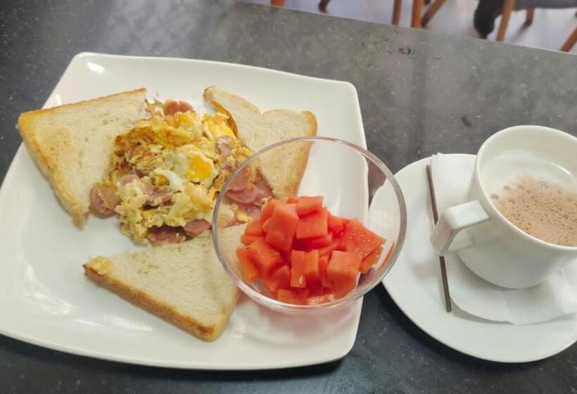 هتل Kristal Ferial