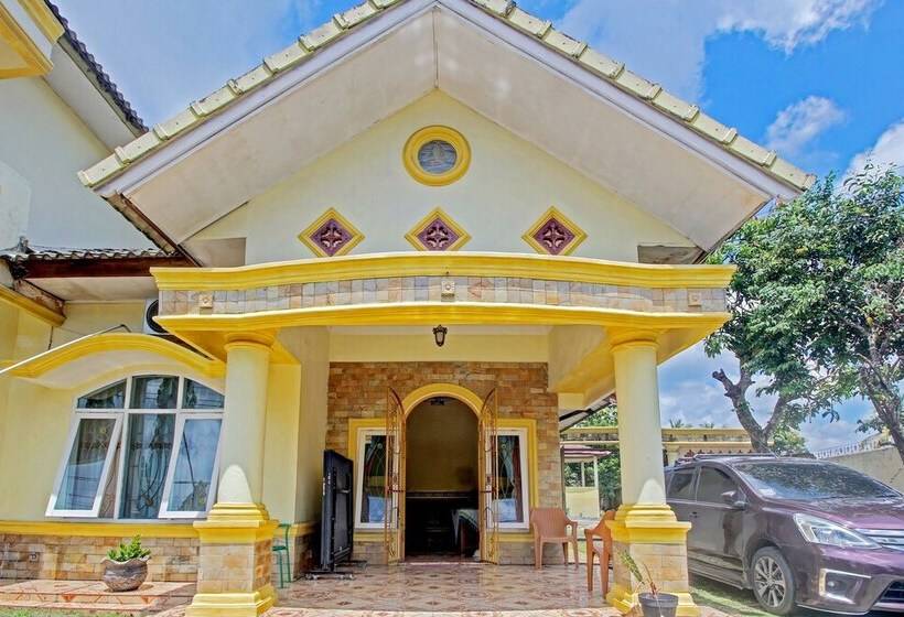 هتل Oyo 90307 Fj Alfaeyza Kost