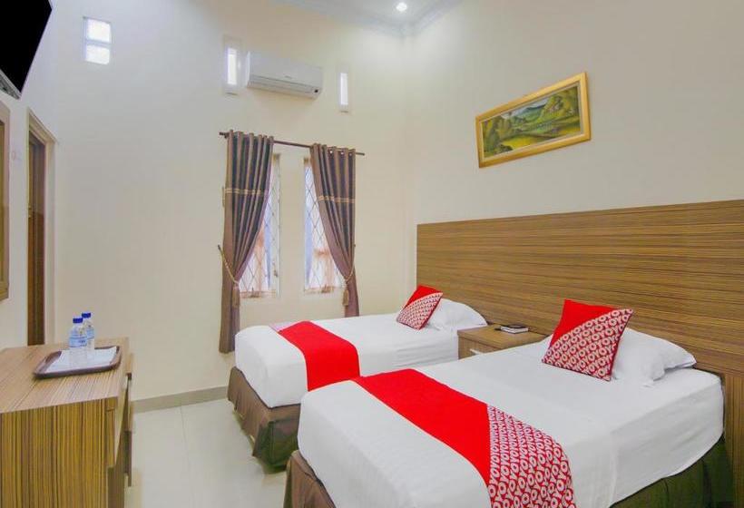 בית מלון כפרי Oyo 90327  Faradisa Syariah