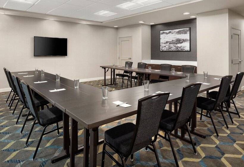 هتل Residence Inn By Marriott East Peoria