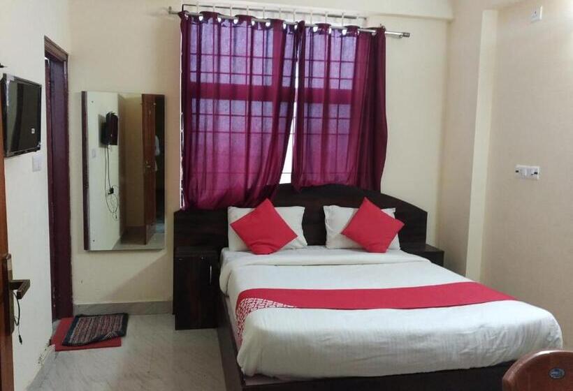 ホテル Staymaker Srinivasa Residency