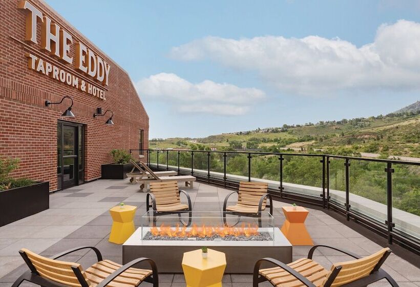 בית מלון כפרי The Eddy Taproom &