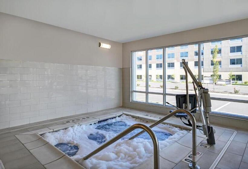 هتل Towneplace Suites By Marriott Grand Rapids Wyoming