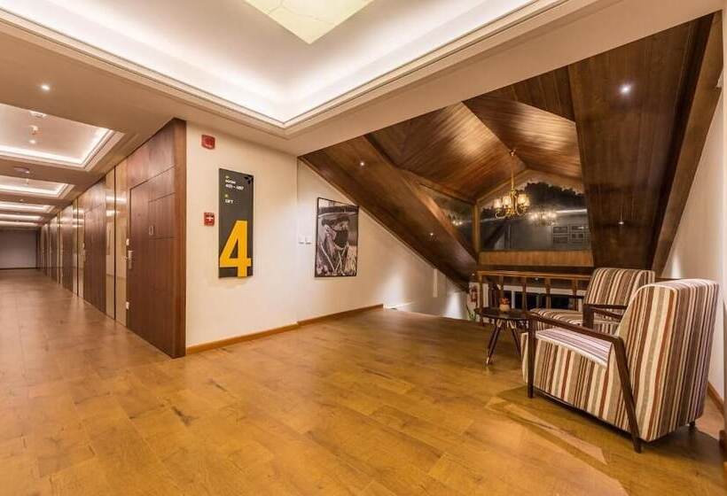 هتل Udaan Himalayan Suites And Spa