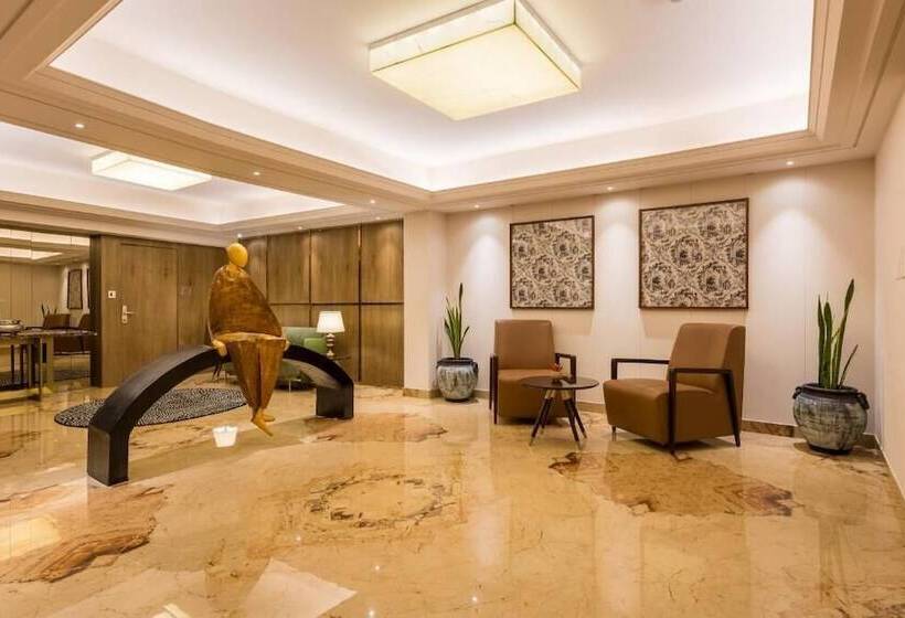 هتل Udaan Himalayan Suites And Spa