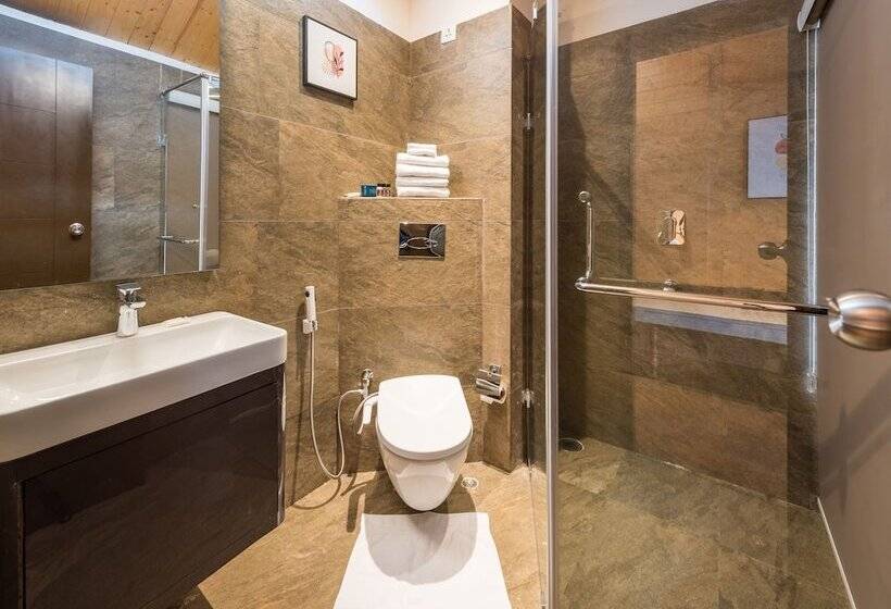 هتل Udaan Himalayan Suites And Spa