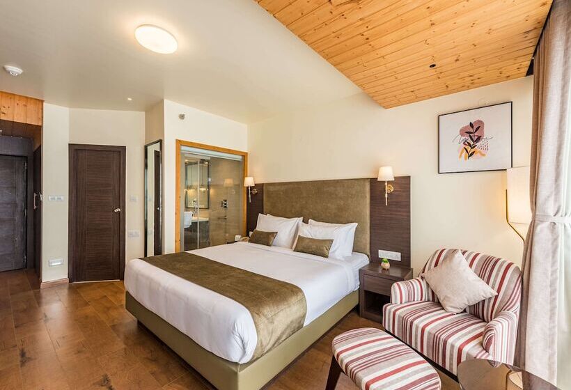 هتل Udaan Himalayan Suites And Spa