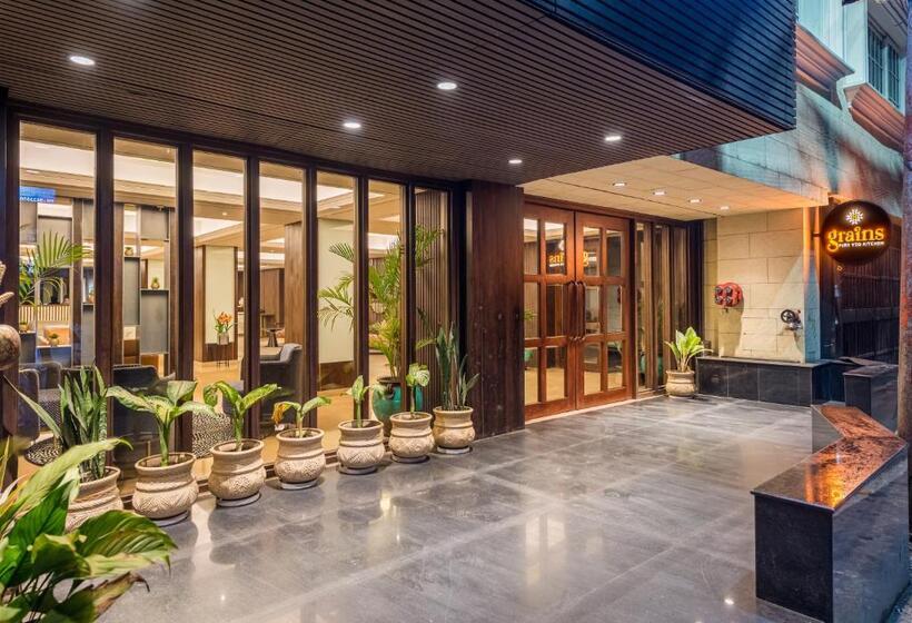 هتل Udaan Himalayan Suites And Spa