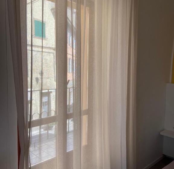 膳宿费 Affittacamere Le Grotte   Le Grotte Rooms & Apartments