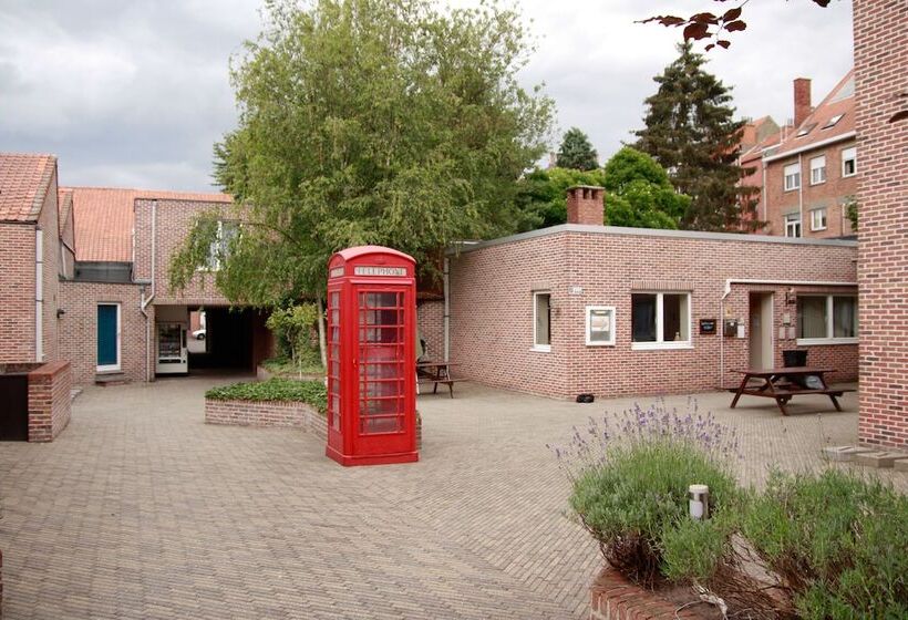 هتل Room In Studio   Condo Gardens Leuven   Budget Studio Single