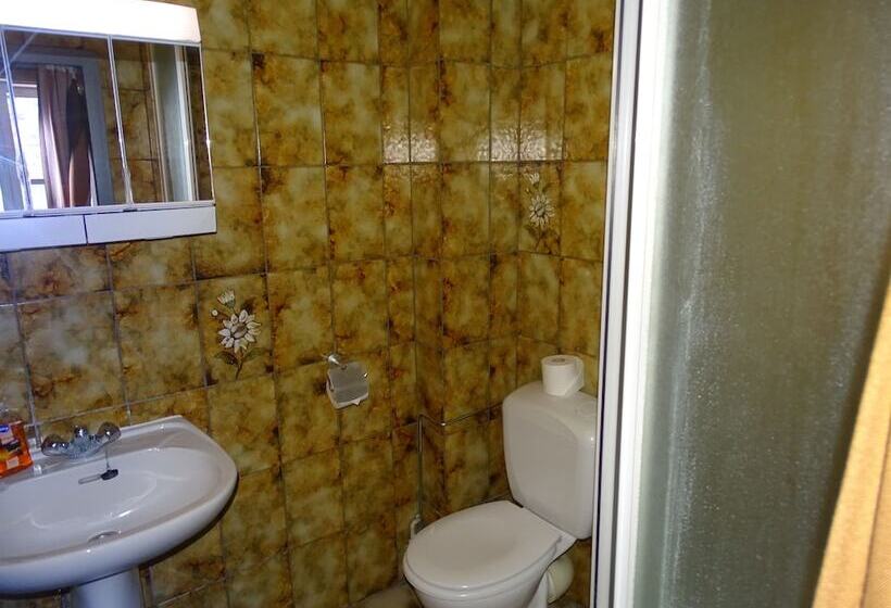 هتل Room In Studio   Condo Gardens Leuven   Budget Studio Single