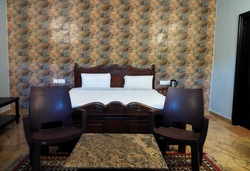 호텔 Corbett Comfort Lodge