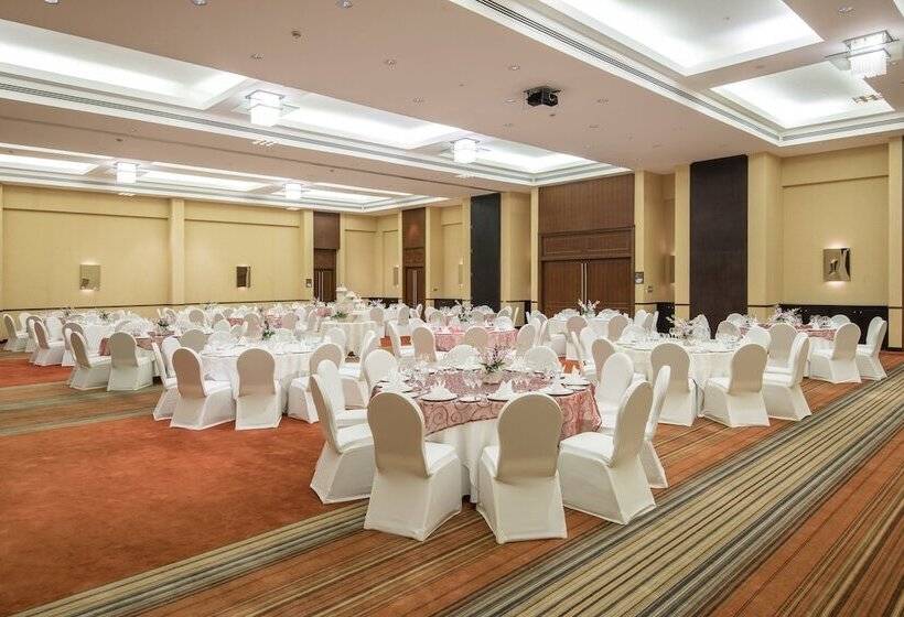 호텔 Crowne Plaza Sohar, An Ihg